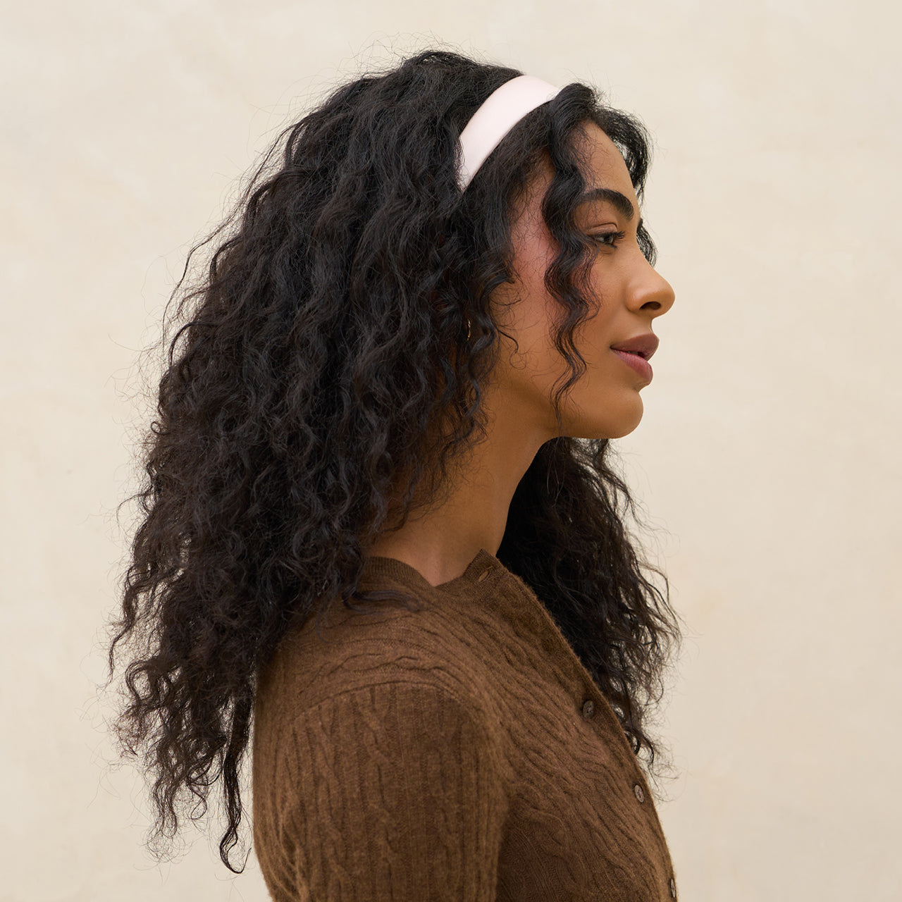 Bandeaux en satin et velours crème et camel