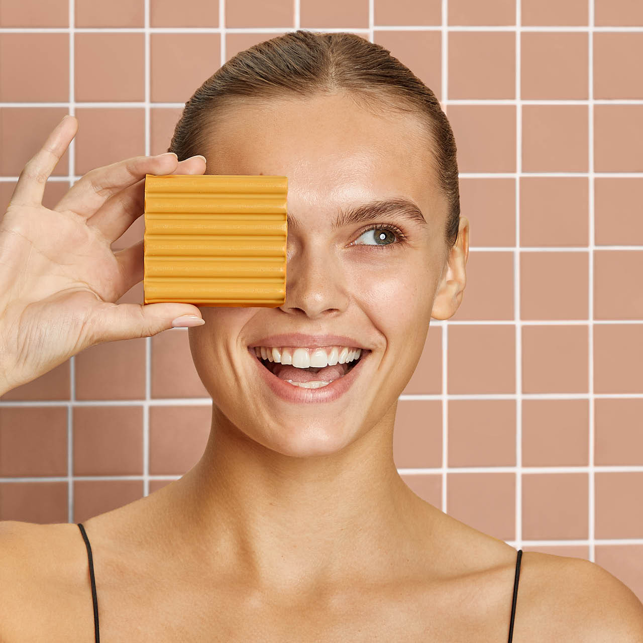 Barre d'acide kojique pour le visage et le corps + Dermaplaner écologique GRATUIT