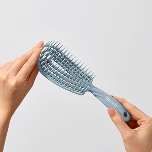 Brosse démêlante flexible bleu brume